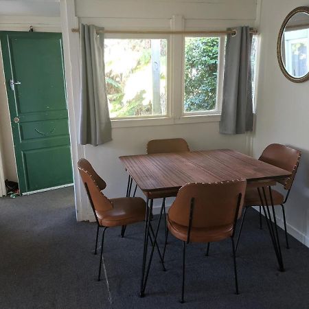 Cox Bay Cottage Raglan Exterior foto
